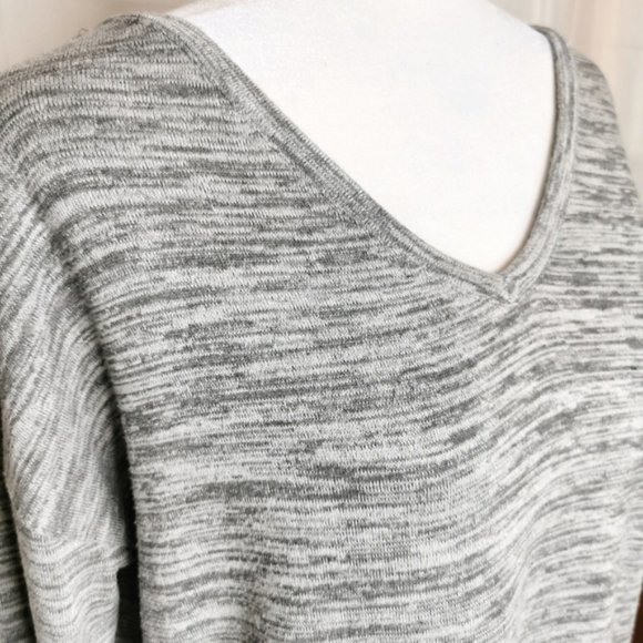 Roots gray pullover v-neck sweater - Picture 3 of 3